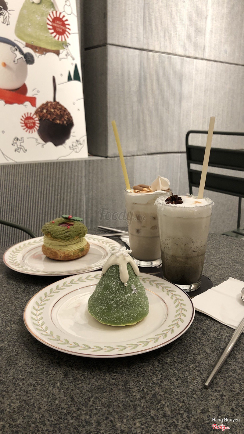 Paris Wreath, Last Christmas, Black Sesame Coconut Latte, Mont Blanc Smoothie