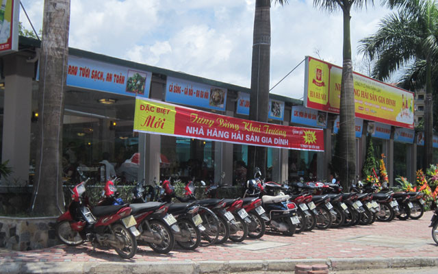 Nhà Hàng Hải Sản Gia Đình