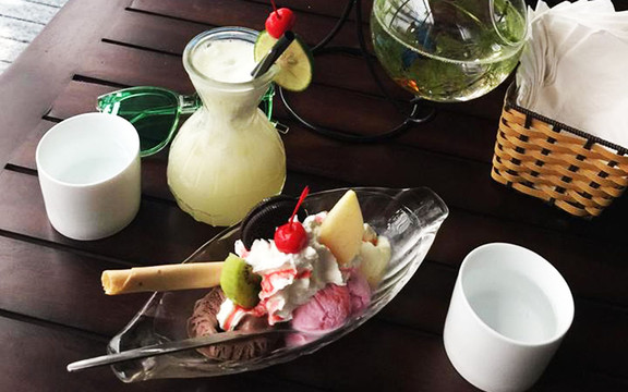 Container Cafe