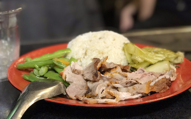 Cô Hường - Cơm Sườn, Bánh Mì & Bánh Ướt