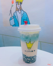 Mình ghé Xicha hôm khuyến mãi đồng giá 35k size M toàn menu. Ly mình gọi là trà sữa hoa bướm. Vị trà rất lạ, thơm mùi sữa tươi ghê gớm. Lớp foam beo béo rất lạ miệng. Nói chung mình thấy mọi thứ đều ổn.