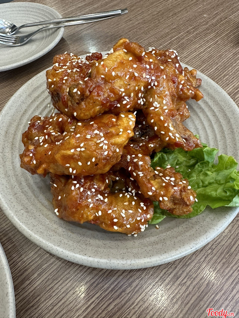 Gà có xương sốt cay