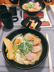 Ramen đặc biệt