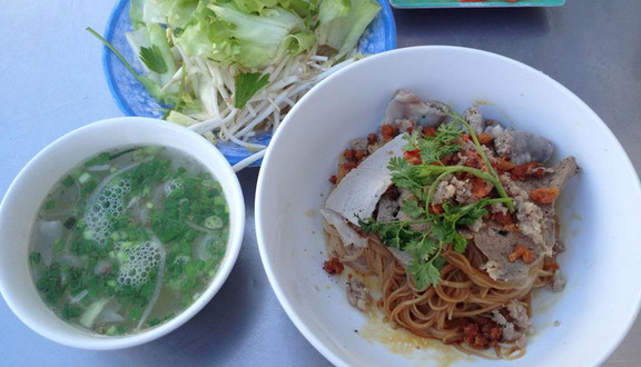 Hủ Tiếu Nam Vang, Bún Riêu Cua & Bún Bò