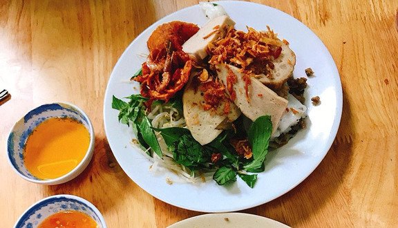 Bánh Cuốn - Văn Thân