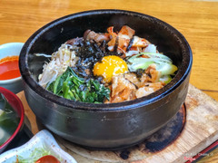 cơm tr&#244;̣n Bibimbap