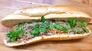 Bánh mì Pate chả