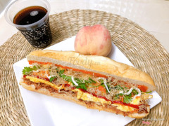 Bánh mì Pate trứng