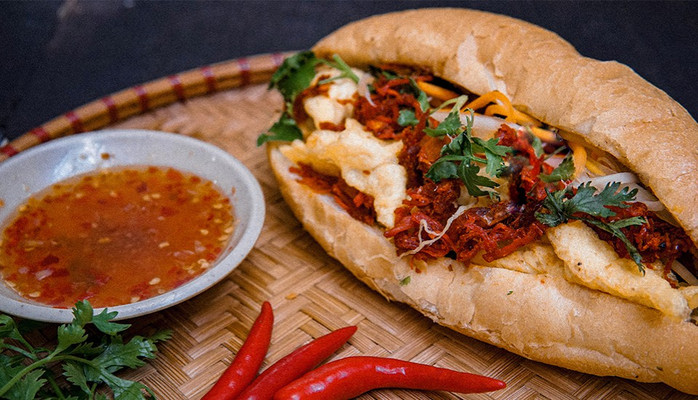 Tiệm Bánh Mì MOLI - MOLI Bread - Trần Huy Liệu