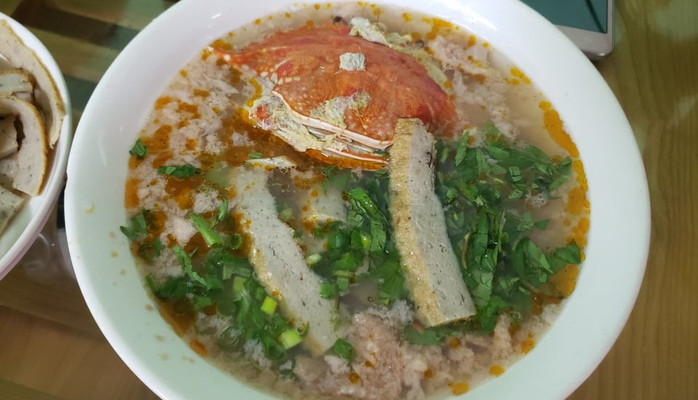  Cô Ngọc  - Bánh Canh Ghẹ  - Trường Chinh