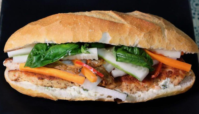 Tý Nị - Bánh Mì Tươi Cá Hồi