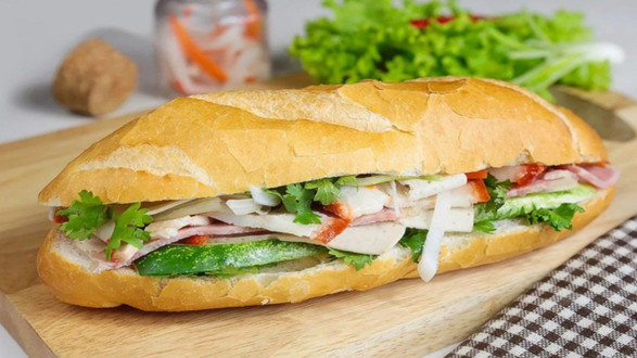 Tiệm Bánh Mì 8386 - Thụy Khuê