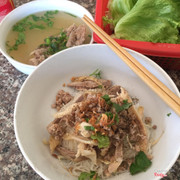 Phở khô gà sườn