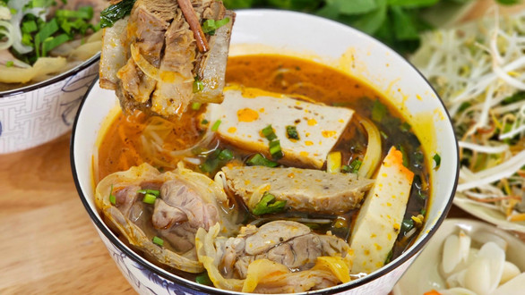 Phở Đình Nghĩa - Nguyễn Văn Linh