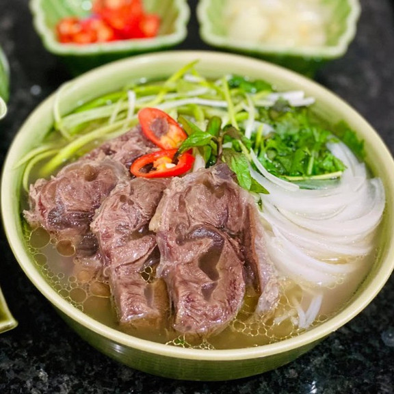 Phở Ngọc - Ni Sư Huỳnh Liên