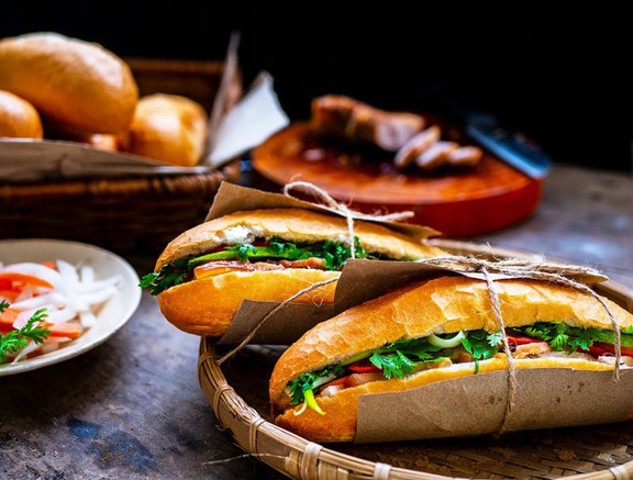 Bánh Mì KK - Hồ Tùng Mậu