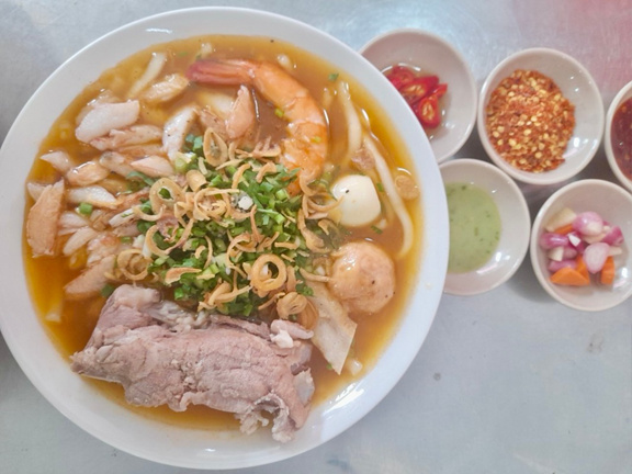 Bánh Canh Cua 104 - Đống Đa