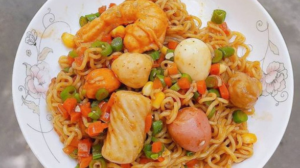 Ăn Vặt 24H & Mỳ Trộn Indomie - Định Công Hạ