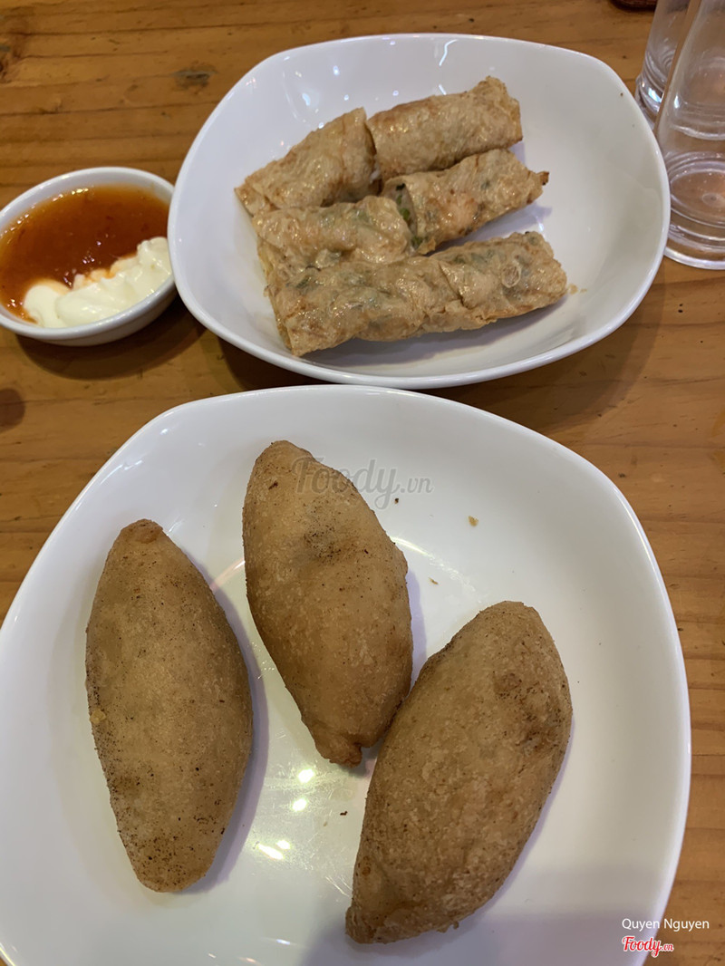 Bánh nếp, tàu hũ chiên tôm