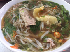 Phở nạm gầu