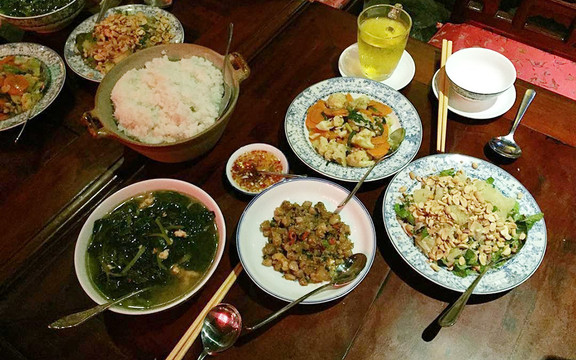 Vĩnh Hưng Restaurant - Châu Thượng Văn