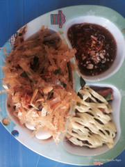 Combo trộn + cuốn sốt me 25k 