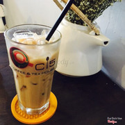 Black milk tea 