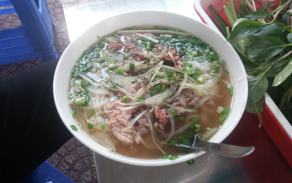 Phở Yến - Nguyễn Khoái