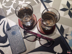 Checkin lúc chưa có đồ uống..😁😁 Không gian nhỏ, đẹp.. Đồ uống ổn.. Phục vụ zth.. Gần nhà mà lần đầu mới đi 🍀🍀🍀Good ❕