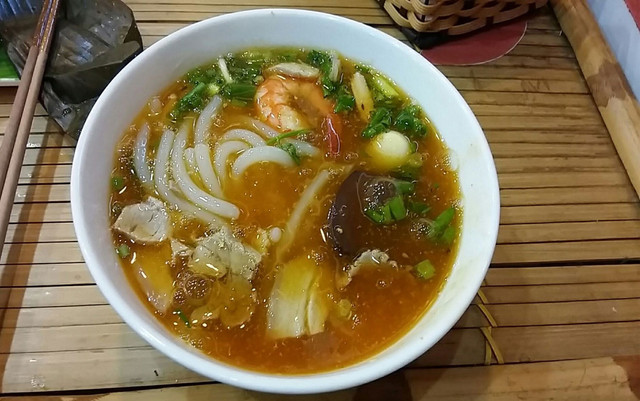 Bà Hường - Cháo Canh Hầm