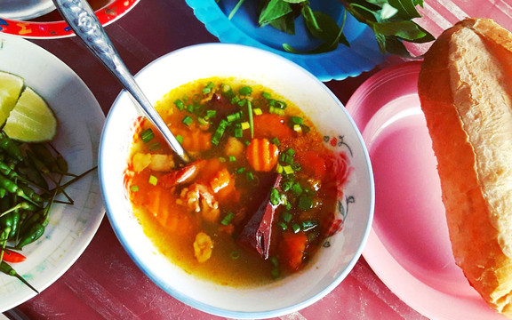 Bò Kho & Phở Tái Bình Dân