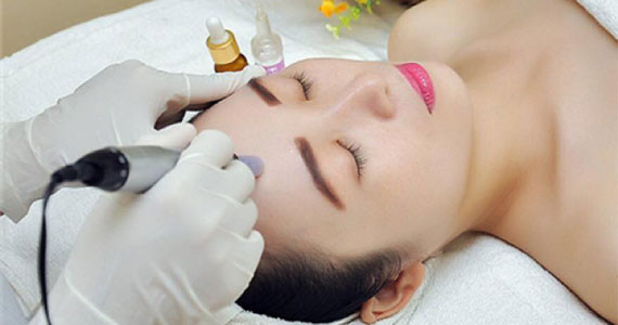 Calla Lily Spa & Clinic - Cách Mạng Tháng Tám