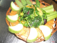 Rau luộc TC kho quẹt