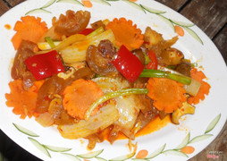 Gân bò xào sa tế