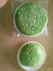 bánh lớn 70K
bánh nhỏ 35K