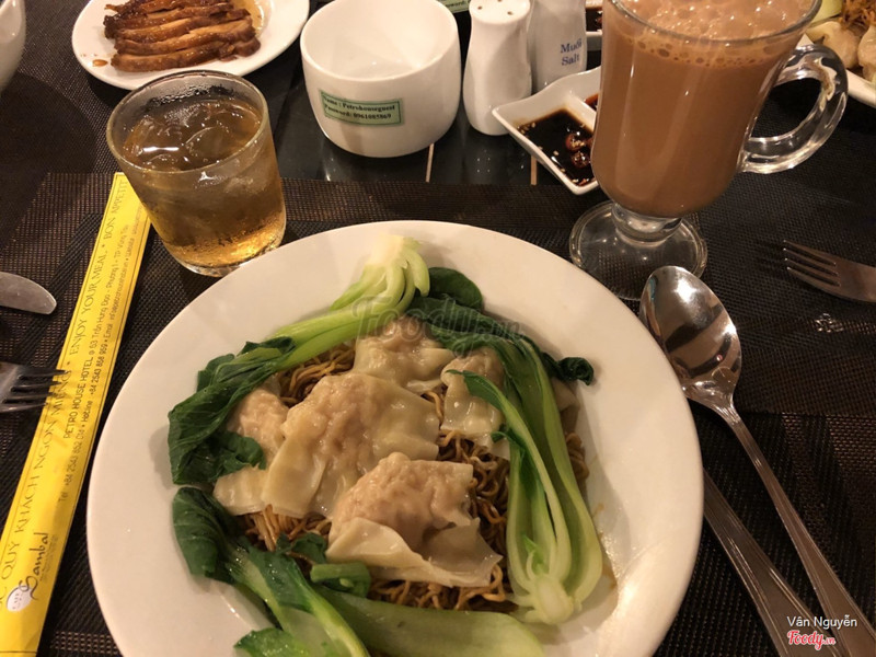 Mì hoành thánh khô + Teh tarik nóng