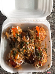 Bánh takoyaki nè hay gọi là " bánh bạch tuột " í chỉ 10k/ phần 