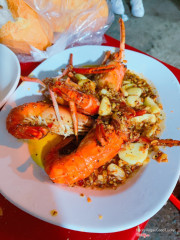 River prawns in garlic