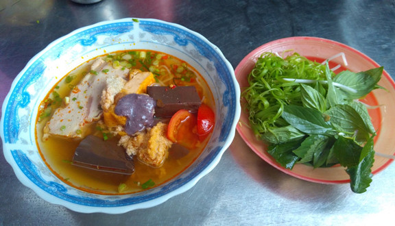 Bà Tám - Bún Riêu & Canh Bún