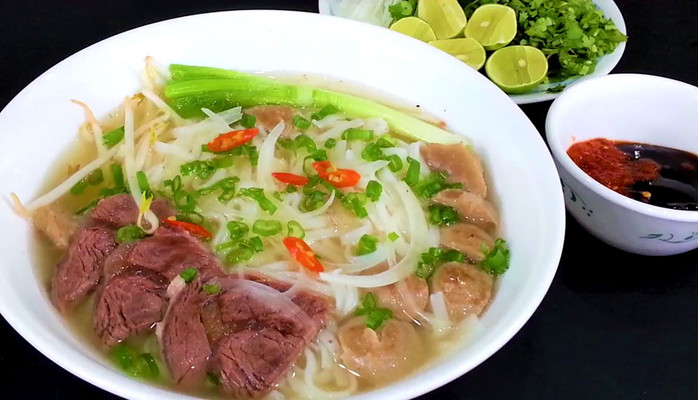 Hà Nam - Phở Tái & Bún Bò Viên