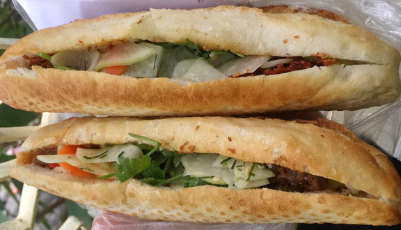 Út Trang - Bánh Mì Sài Gòn