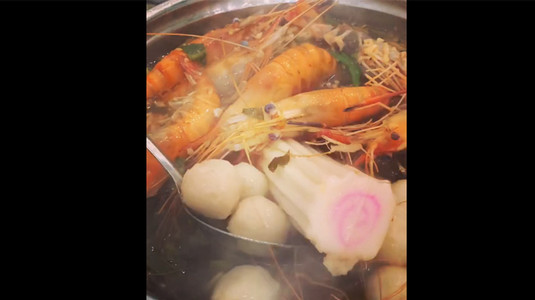 Lẩu Tôm Càng Xiên - Trần Nhân Tôn