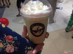 Matcha trà xanh ở quầy đồ uống thì rất dở nhé :(