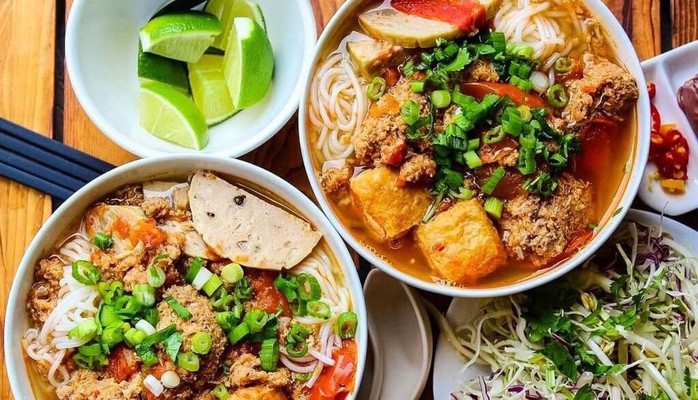 Bún Bò Kim Hòa - Bún Bò & Bún Riêu - 148 Đình Phong Phú