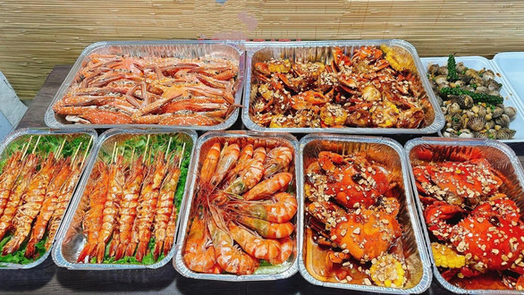 TH SEAFOOD - Hải Sản - 20 Hoàng Hoa Thám