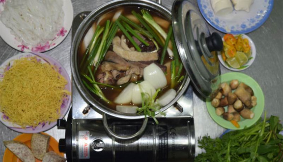 Lẩu Bò Ngọc Tuyết - Tân Kỳ Tân Quý