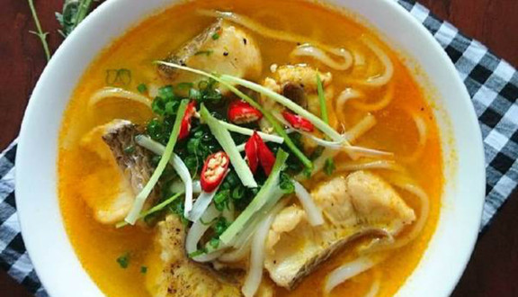 Bánh Canh Cá Lóc Nồi Đất