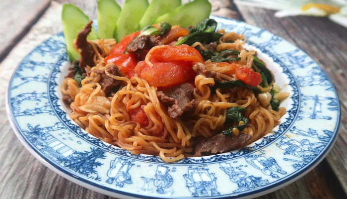 Hẻm 207 - Gỏi Cuốn & Mì Xào