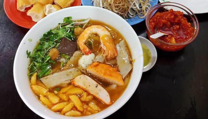 Quán Bánh Canh Cua Bà Năm