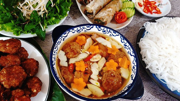 Quán Bún Chả Hà Nội - Đường Số 5